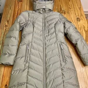 Eddie Bauer Sun Valley Down Parka Puffer Coat Faux Fur Trim Hood Sz. Small NWOT